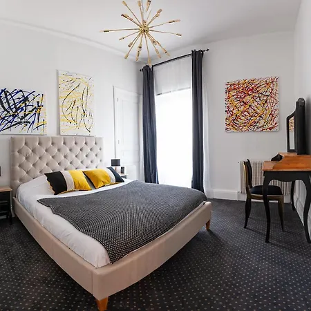 Chateau Des Ayes - & Gasthof 3*