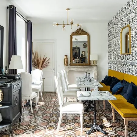 Chateau Des Ayes - &