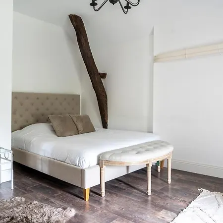 Guest house Chateau Des Ayes - &