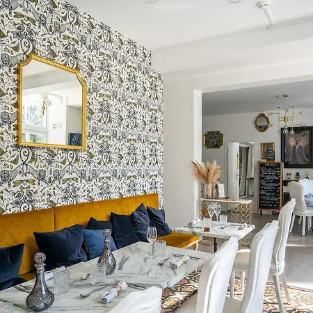 Chateau Des Ayes - & 3*